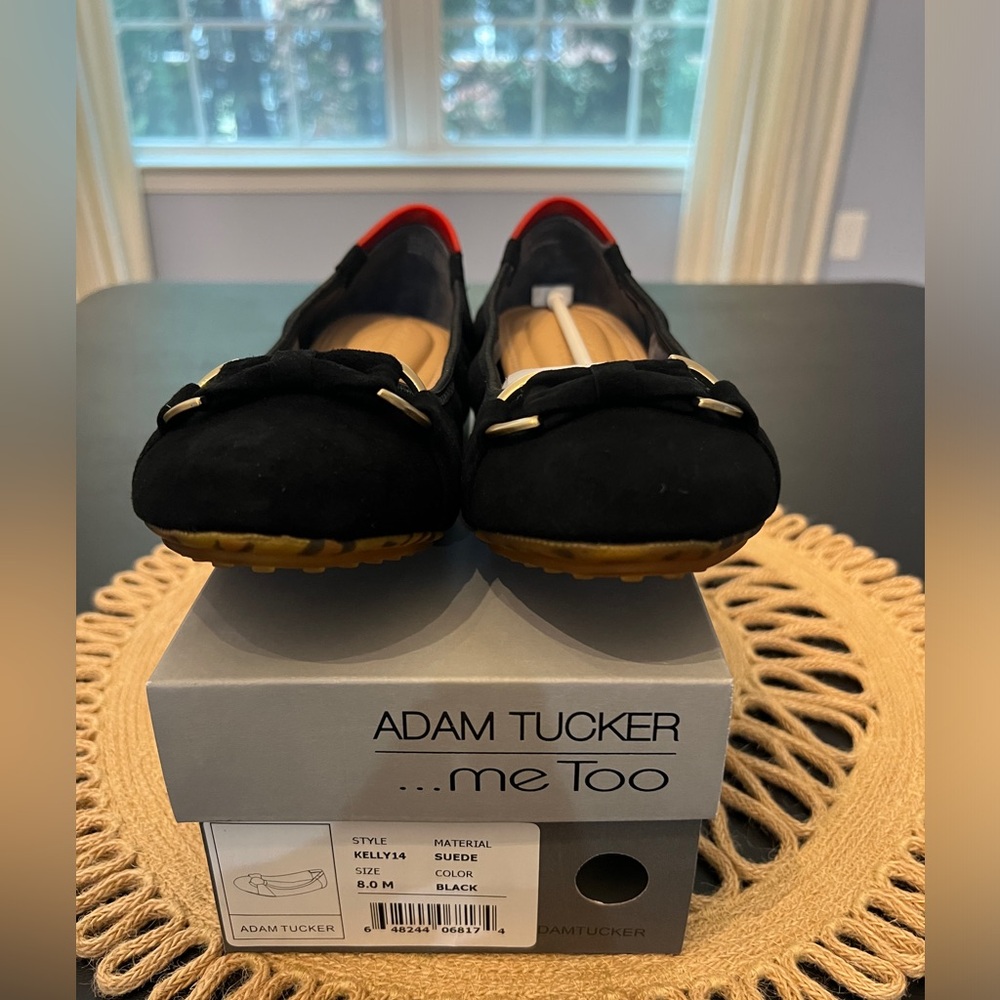 Me too Adam Tucker size 8 women’s brand new never worn